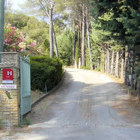 Hotel La Cigalière 2*